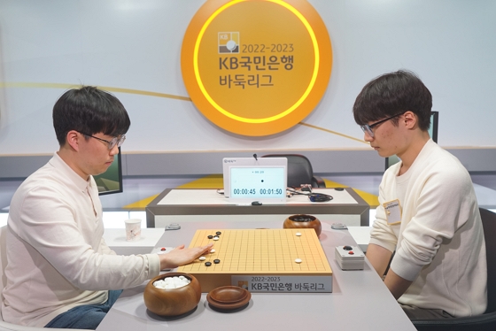 최정 끌고 신민준 밀고 